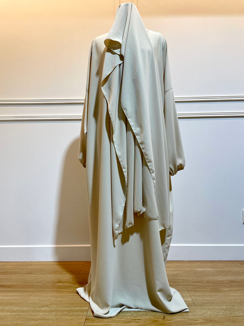 Abaya avec hijab intégré