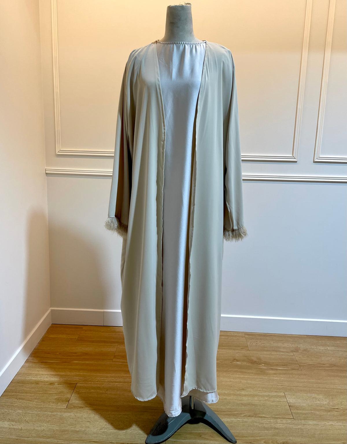 Feather-sleeve kimono + hijab