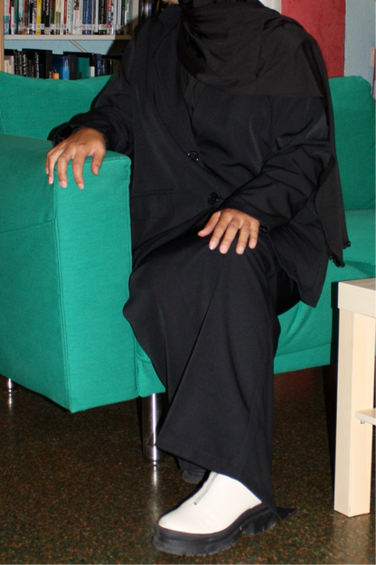 Skirt suit