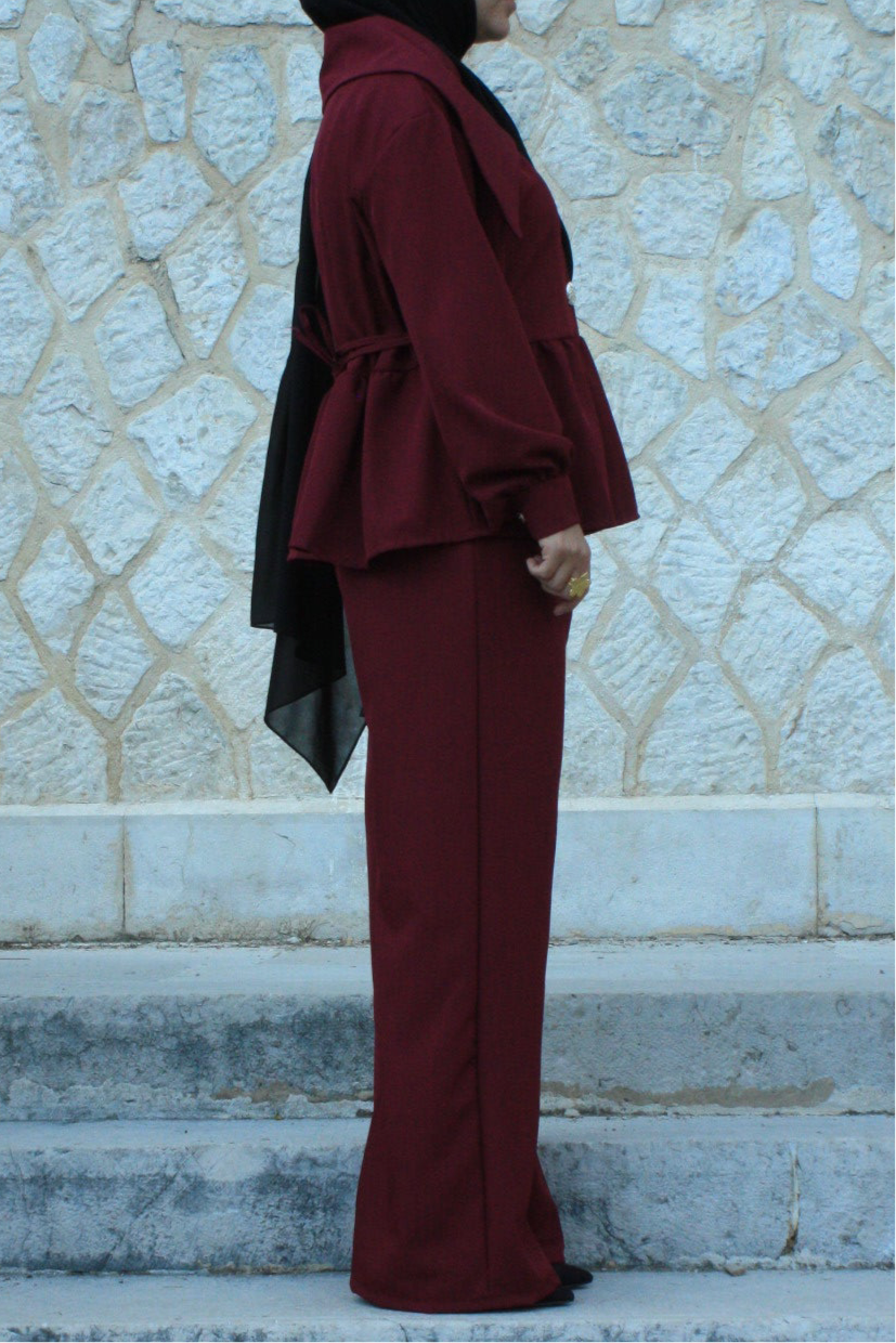 Ensemble Classy Red