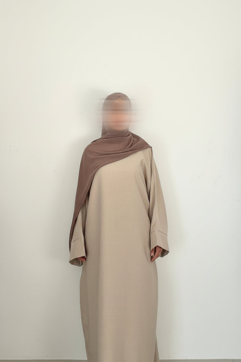 Saudi abaya