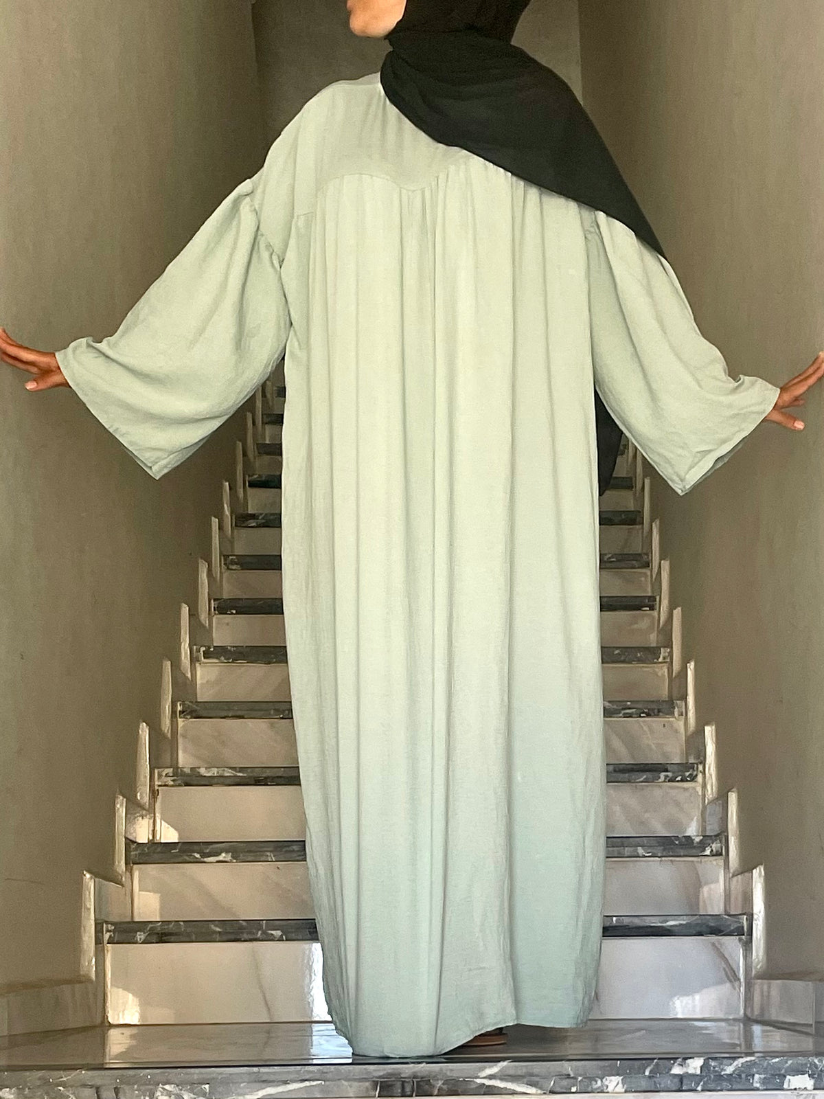 Linen-look abaya