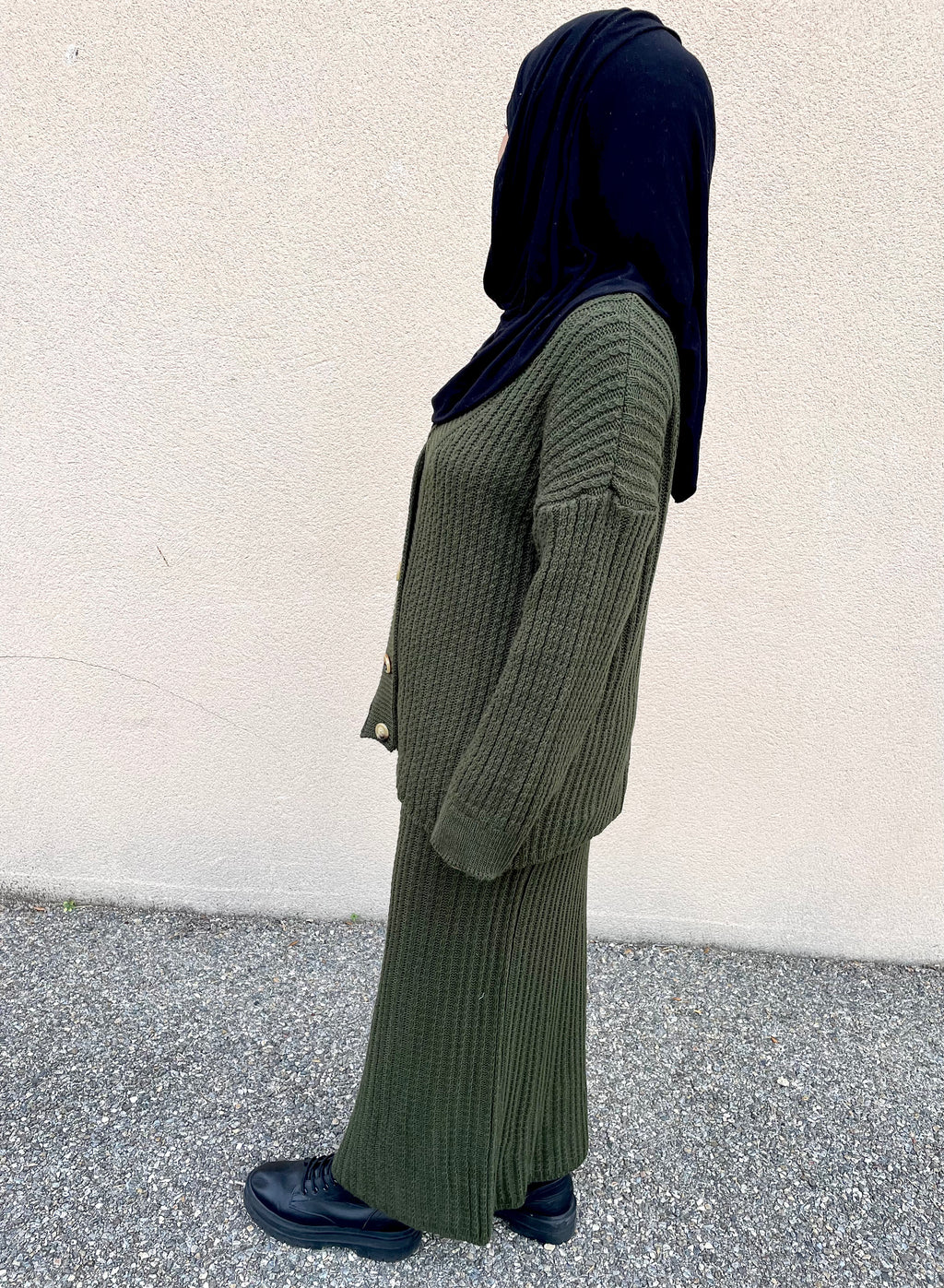 Ensemble gilet et jupe kaki
