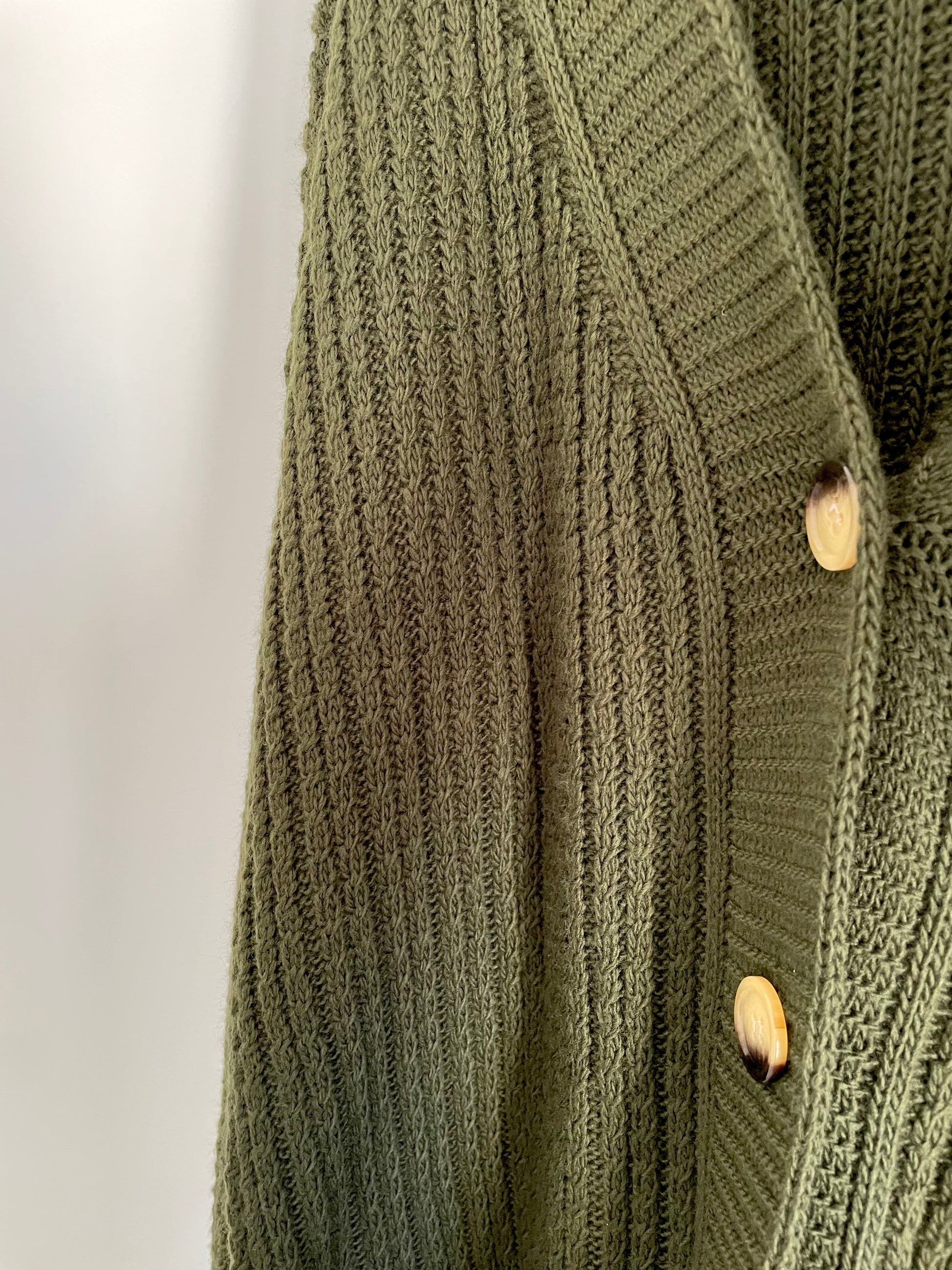 Ensemble gilet et jupe kaki