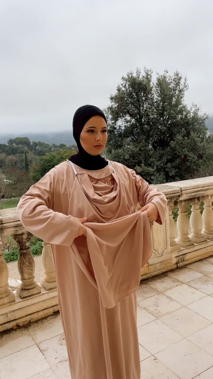 Abaya de prière avec hijab intégré