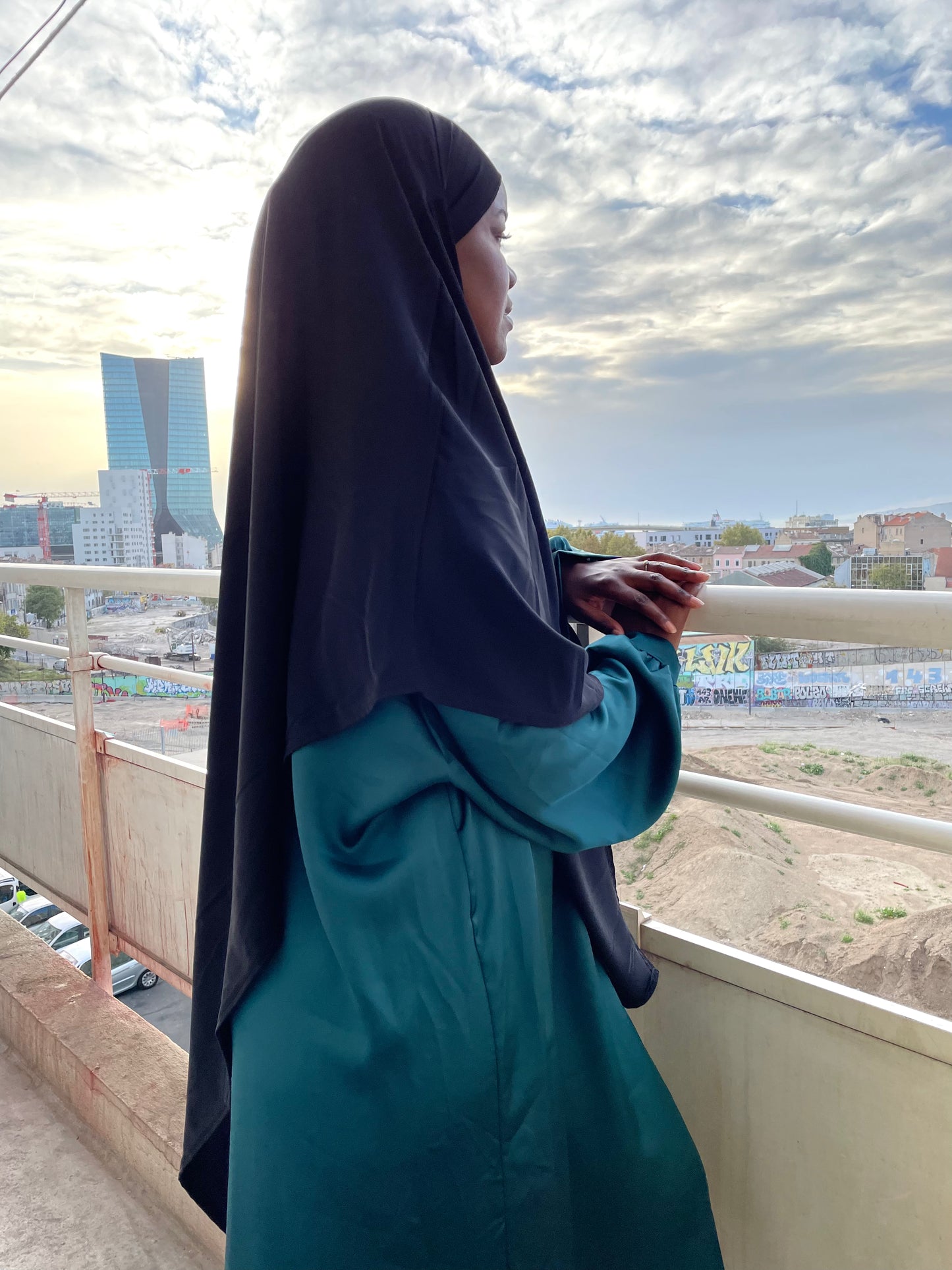 Khimar black medina silk