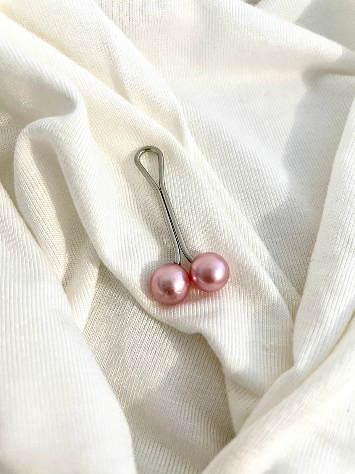 Anti round hole hijab clip