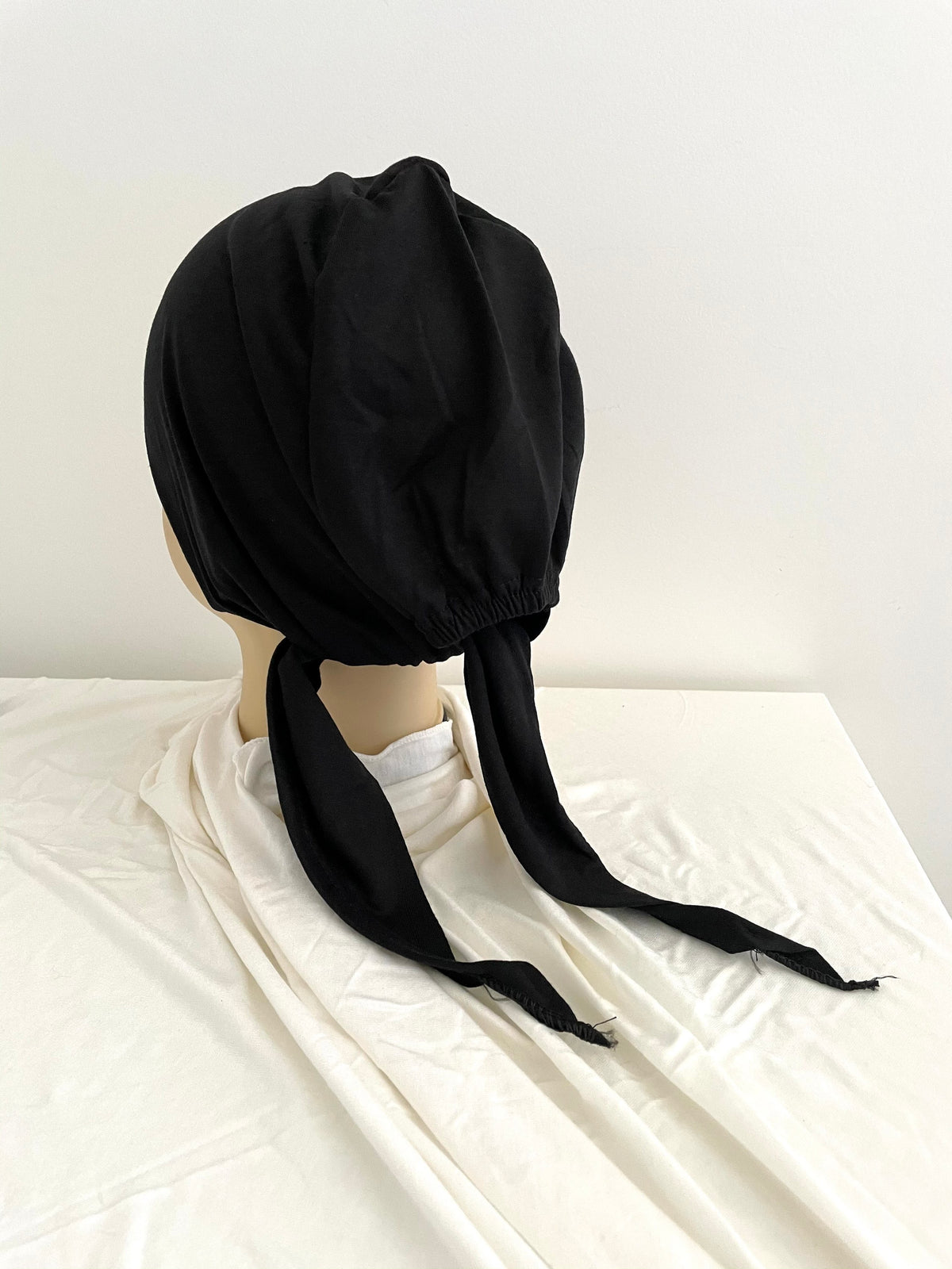 Hat to tie