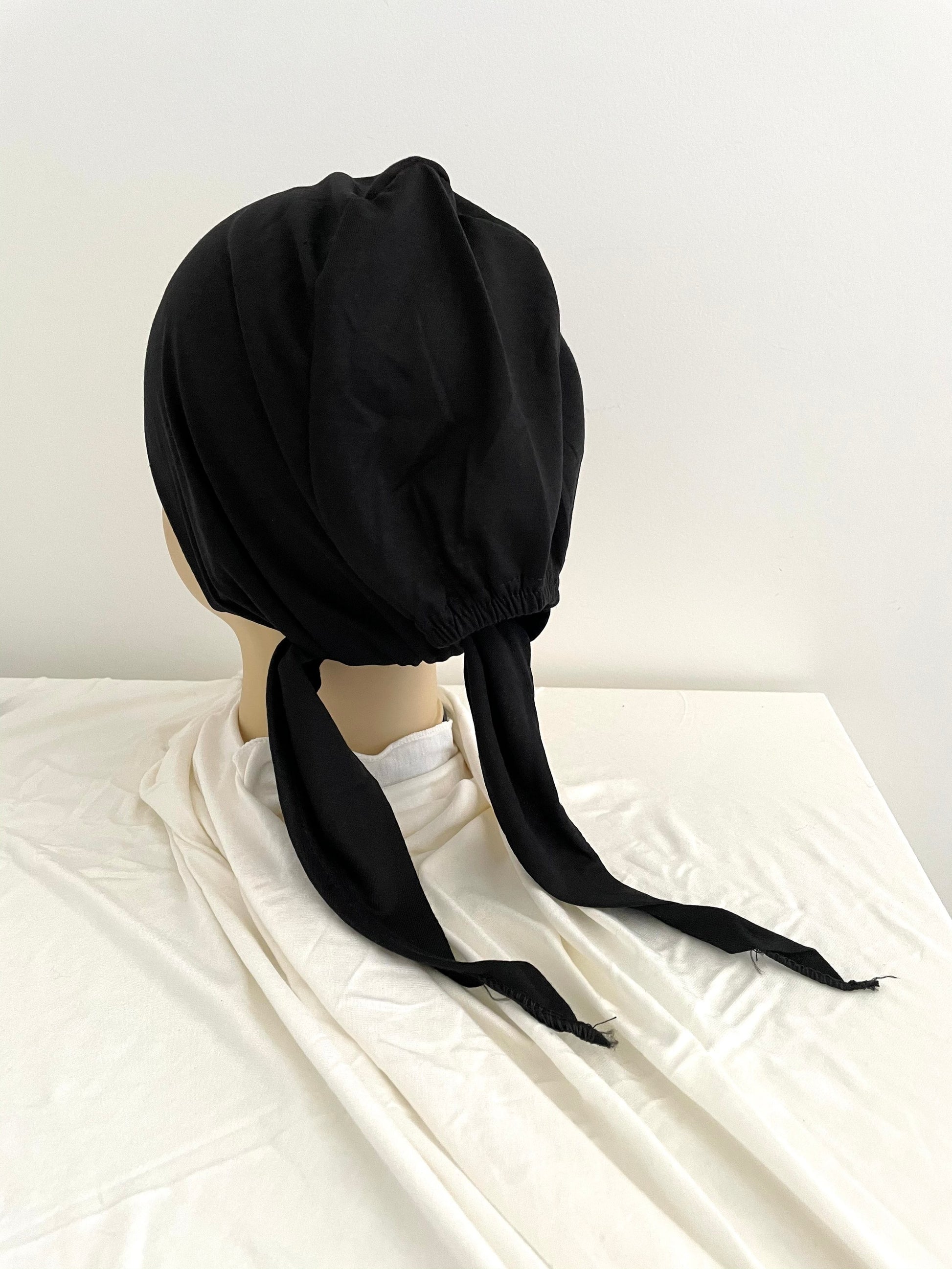 Bonnet à nouer