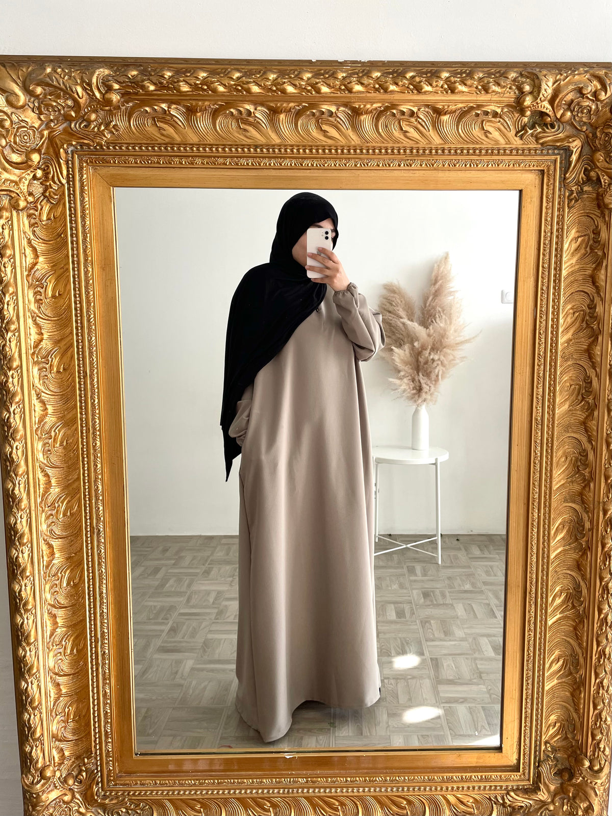 Taupe El Haya Abaya